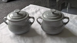 Le Creuset Gris Claro Tazón de Sopa Ollas de Frijoles con Tapas x 2 - Imagen 1 de 13