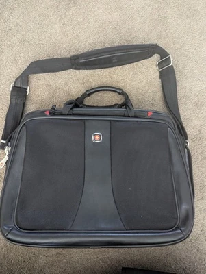 Wenger Swiss Gear Laptop Messenger Bag Shoulder Strap upto 19" laptop  - Image 1 of 4