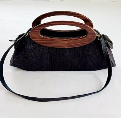 Bolso de mano hecho a mano con mango de palisandro 100 % algodón telar a mano isla de Java Indonesia Foto 1 de 4