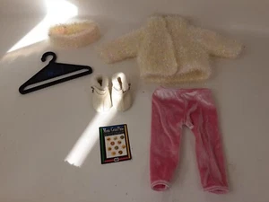 American Girl of Today Doll SNOWBALL OUTFIT  Set Sweater~Leggings~Boots-Hanger - Picture 1 of 15
