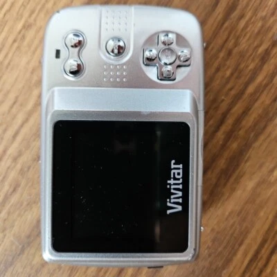 Vivitar Vivicam 7022 7 MP Digital Camera -Grey - Image 1 of 4
