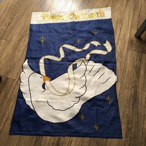 Bandiera da esterno Pace sulla Terra - Striscione da cortile ricamato 48x36 - Foto 1 di 4