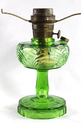 Aladdin 1941-55 B-54 Verde Beta Cristal Washington Drape Lámpara de Aceite Latón B Quemador Foto 1 de 4