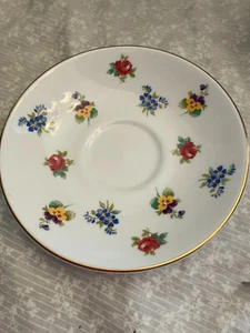 saucer. Royal Victoria. Pansy. Spring flowers. Gold rim. Fine bone china. Made i - Picture 1 of 3