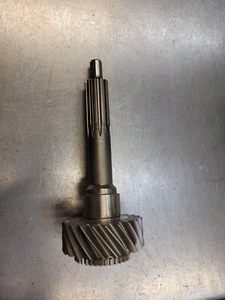 NV20018 GM NV4500 INPUT SHAFT 22T - CHEVY 5.61 - Picture 1 of 2