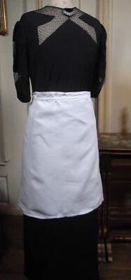 Tablier de service enveloppant en fil de lin brodé - congrégation religieuse - Photo 1/4