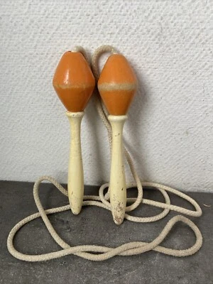 Ancienne Corde A Sauter Bois Jouet Retro Enfant Vintage  - Photo 1/3