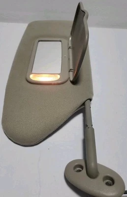 Chrysler Town & Country Dodge Caravan 2001-2007 parasol lado del pasajero derecho OEM Foto 1 de 4