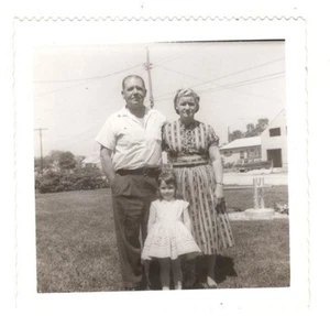 Vintage Photo Sweet Girl Posing w/ Her Grandparents 1950's Found Art DST103 - Picture 1 of 1