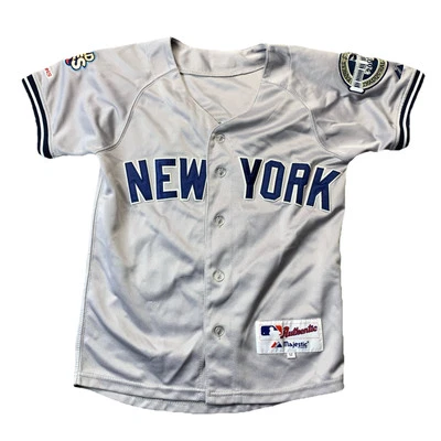 Camiseta Derek Jeter #2 MAJESTIC New York Yankees 2009 World Series Youth média - Imagem 1 de 4
