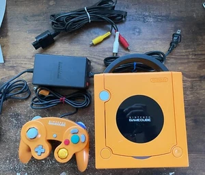 Console Nintendo Gamecube arancione DOL-001 testata - Foto 1 di 4