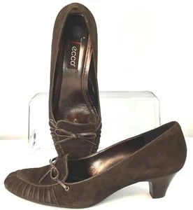 Ecco Pumps Women's EUR Size 39 US 8-8.5 Brown Suede Ruched Bow Slip On Heel Shoe - Picture 1 of 12