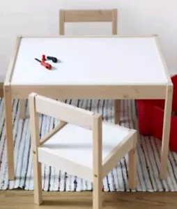 Neu IKEA LATT Kinder kleiner Tisch + 2 Stühle Holz Kiefer Kinder Möbel Set - Bild 1 von 3