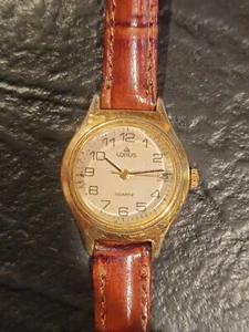 Reloj Lorus para mujer día/fecha V243-0100 - Imagen 1 de 7