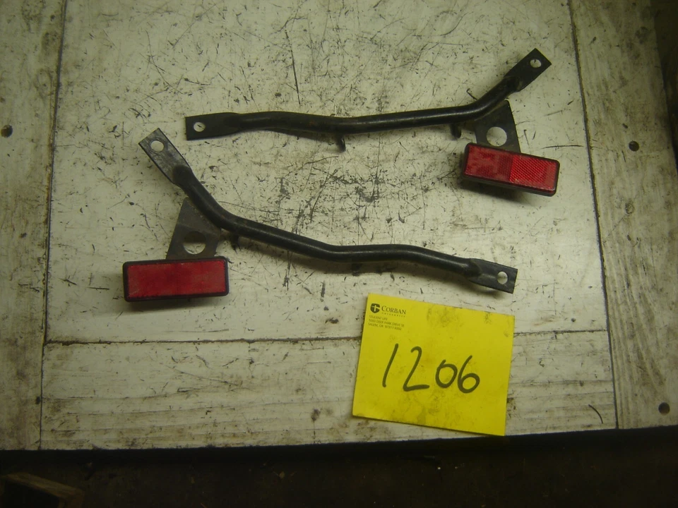 SUZUKI VX800 VX 800 BARRA DE AGARRE TRASERA CON REFLECTOR OEM 1990-1993 Foto 1 de 1