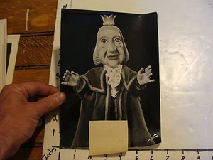 Vintage MARIONETTE PHOTO: walter buttner 1952 IP exhibit Rich Winzer KING CLOSE - Picture 1 of 3