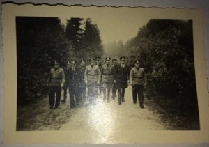 GUERRE 39-45. OFFICIERS ALLEMANDS TROIS PHOTOGRAPHIES : Bain, Pont Bombardé . - Imagen 1 de 3