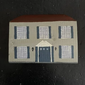 Wood Painted House 7” W Folk Art Or Primitive Door Stopper Signed 1994 - Picture 1 of 5