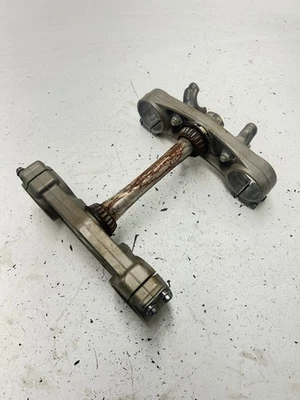 08 2008 Yamaha YZ250F Yz 250 f OEM triple abrazadera árbol abrazaderas inferiores superiores Foto 1 de 4