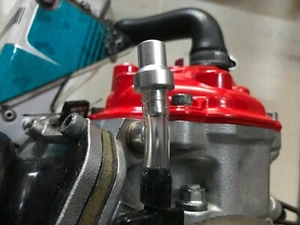 Tappo sfiato serbatoio cattura olio Rotax & X30 Kart - Foto 1 di 3