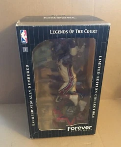 Still Grieving? Forever Collectibles Dunking Lebron Legends of Court Limited Ed - Picture 1 of 8