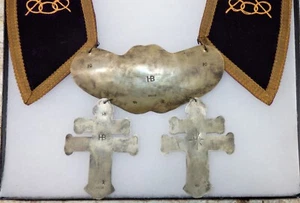 Vtg Hudson Bay Fur Trade SILVER GORGET with PRESENTATION COLLAR in Display Case - Picture 1 of 12