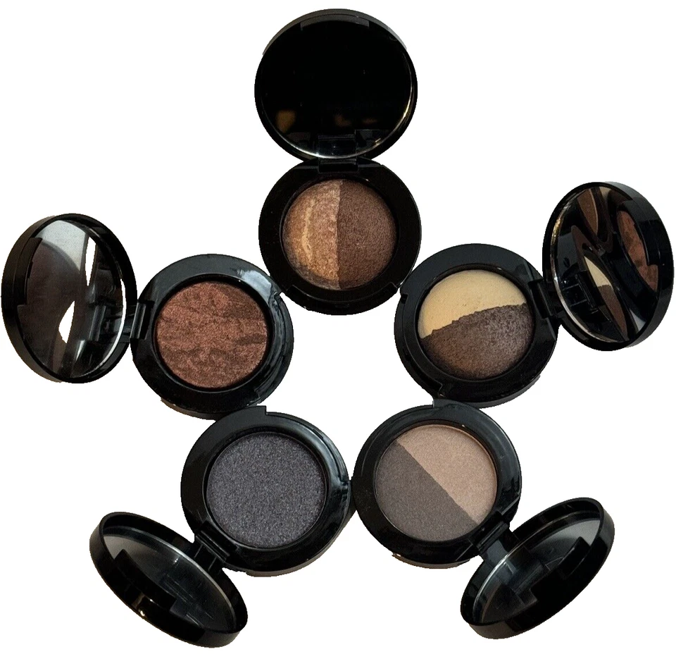 Eye Shadow 5 Different Options High Quality Italian Made Makeup READY TO WEAR - Image 1 of 4
