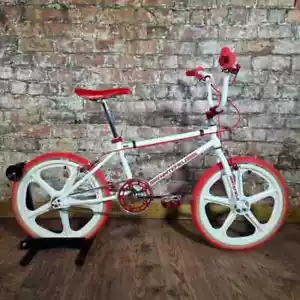 Bicicleta BMX Whitefield Pro Tuff Edición Limitada Old School Blanca/Roja con Skyways - Imagen 1 de 9