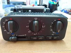OEM Volvo Heater Control Unit 1998-2004 C70 1998-2000 S70 V70 Programa 9171800 - Picture 1 of 10