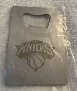 NY KNICKS BOTTLE OPENER SILVER BEER BUD MSG NBA BASKETBALL - Bild 1 von 3