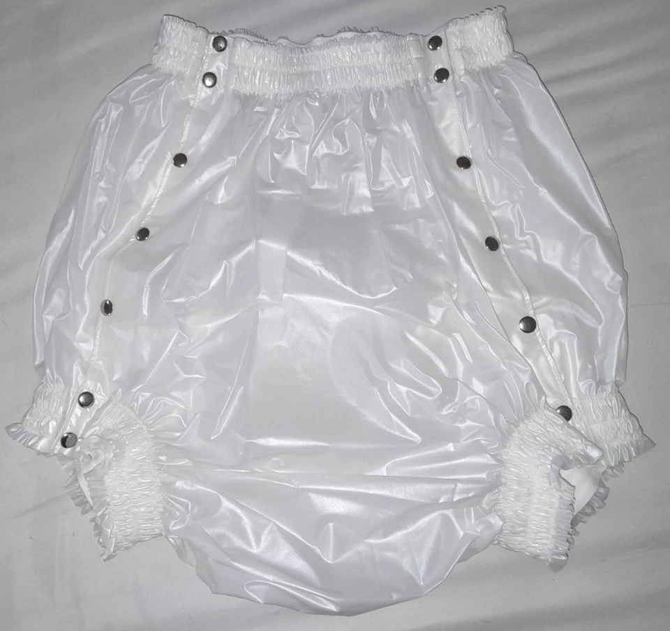 Windelhose/Knöpfer, Modell PARIS aus Weichfolie 0,15 mm weiß, Größe XL - Bild 1 von 1
