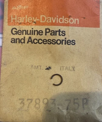 Harley Aermacchi SX175 SX25O SS250 SX250 NOS 离合器锥 RETAIN RING 37893-75P — 第 1/2 张图片