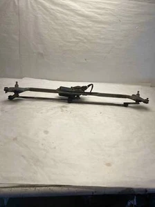 2005 - 2008 DODGE MAGNUM Wiper Transmission Linkage w/ Motor G - Picture 1 of 12