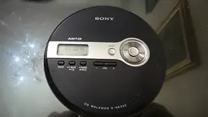 Sony D-NE240 Lettore CD Walkman MP3 Discman - Foto 1 di 7