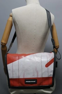 FREITAG F12 DRAGNET Red/White Recycled truck tarps MESSENGER CLASSIC Sz Large - Picture 1 of 21