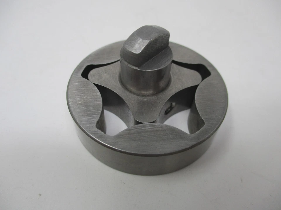 Genuine Kawasaki Oil Pump 16082-2062 & Rotor-Pump Out 16154-2054 FE290D FE350D - Image 1 of 4