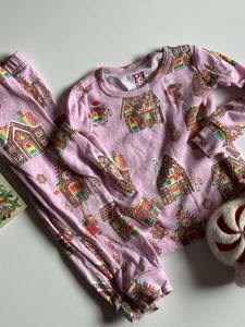 TCP Baby Mädchen 2-teilige süße Lebkuchenhaus Schlafanzüge 100 % Baumwolle rosa 9-12 M - Bild 1 von 2