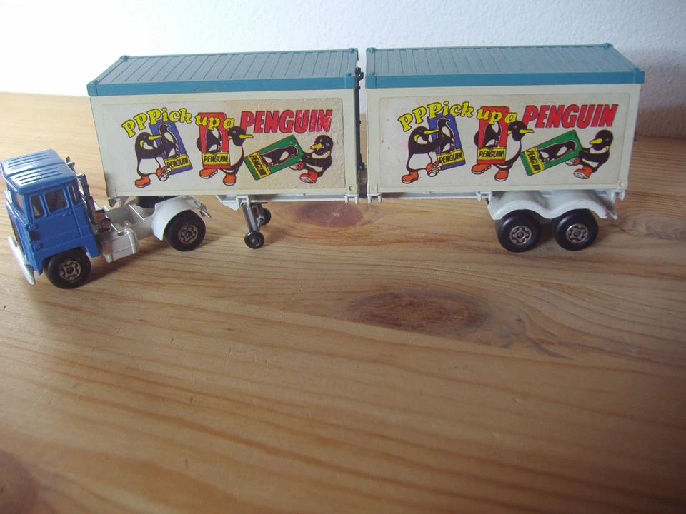 Matchbox Super Kings K 17 Scammell Container Truck "Pick up a Penguin",  selten - Bild 1 von 4