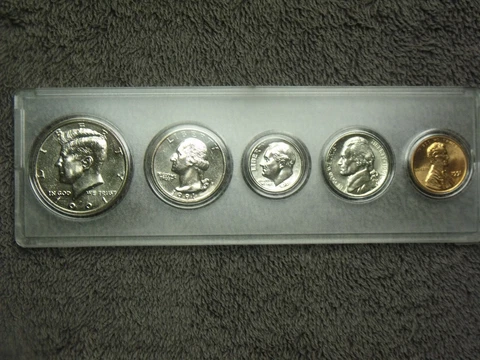 1991 Birth Year Set Choice Brilliant Uncirculated in hard plastic holder Cover