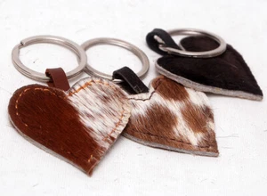 Set of 3 Keyrings 100% Natural Cow hide Heart Shaped Leather Hair On Keychain 72 - Picture 1 of 2