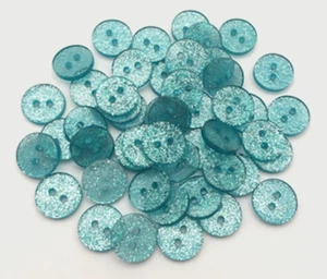 10 Knöpfe Rund 13mm Glitzer Türkis Blau Grün Knopf Kinderknöpfe Baby Kunststoff  - Picture 1 of 2
