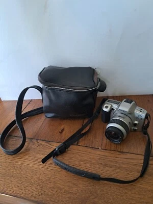 Cámara fotográfica Minolta Maxxum QTsi 35 mm con zoom Minolta AF lente 35-80 mm sin probar  Foto 1 de 4