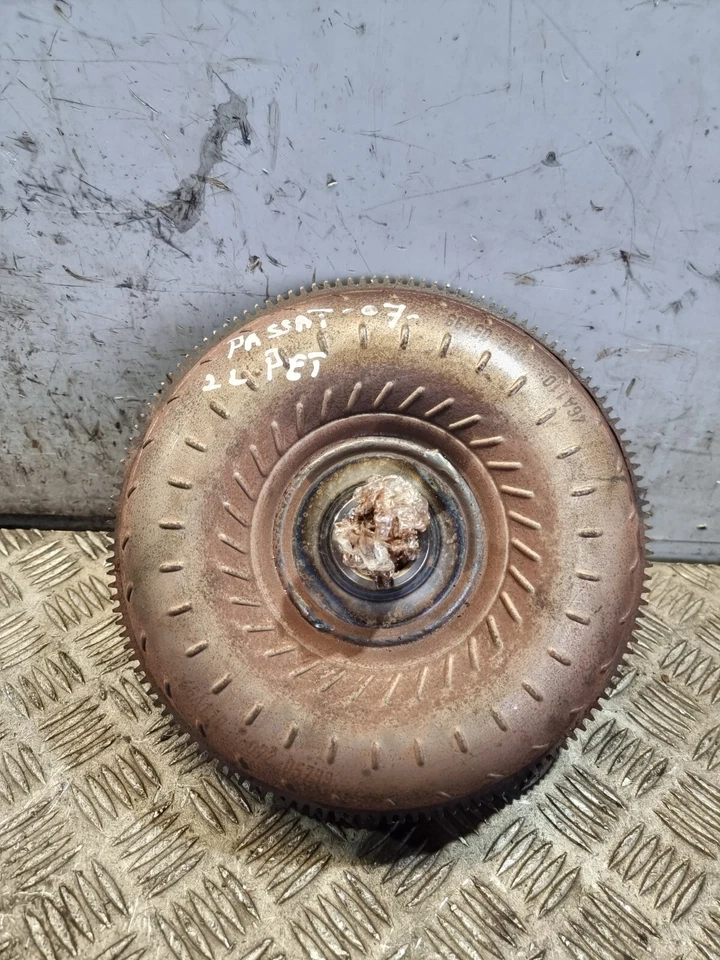 VW PASSAT TORQUE CONVERTOR 07205799  2.0L PETROL AUTO SPORT SALOON 2007 - Image 1 of 4