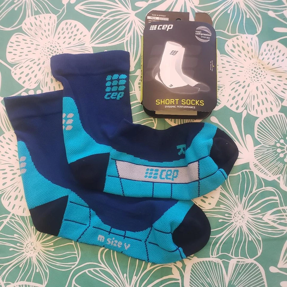 Calcetines cortos CEP para hombre dinámicos + calcetines de rendimiento para correr elige talla y color Foto 1 de 4