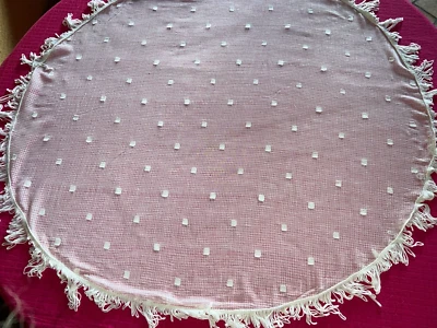 Ancienne nappe de guéridon en plumetis fait main  diamètre 82 cm - Photo 1/4