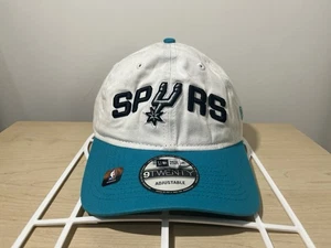 New Era Herren City Edition San Antonio Spurs weiß 9Twenty verstellbar Mütze Kappe sitzen - Bild 1 von 11