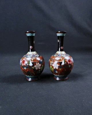 Pair Of Vase Bud Enamel Partitioned Aux Birds Period Republic - Image 1 of 4