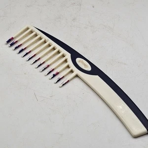 GOODY Pettine a denti larghi pick manico 6,5” anni 80 colore immerso bianco rosa viola - Foto 1 di 4