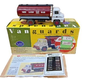 Vanguards Ford Thames VA9000 Trader Eastern Tanker North Gas 1:64 1/64 EN CAJA - Imagen 1 de 18