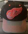 Detroit Red Wings NHL Reebok S/M casquette/chapeau flexible brodé taille 7 3/8 pouces REEBOK